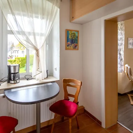 gemütliche Ferienwohnungen im Erzgebrige Sehma Zimmer foto