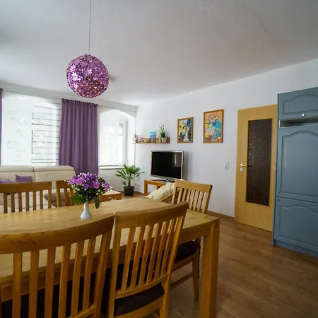 gemütliche Ferienwohnungen im Erzgebrige Sehma Zimmer foto
